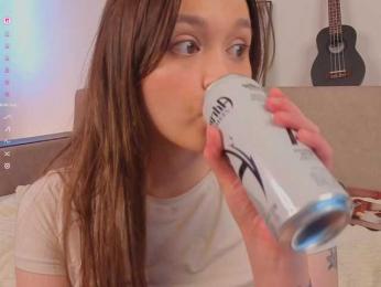 CozyCare webcam bongacams model stream image