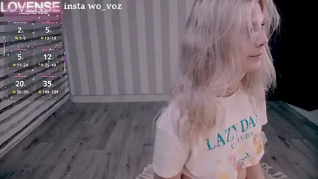 Careful_i_bite webcam model stream image