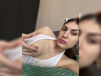 KamillaRuss webcam model stream image