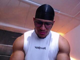 Teddy Fit webcam model stream image