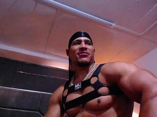 Teddy Fit webcam model stream image