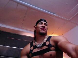 Teddy Fit webcam model stream image