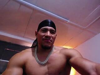 Teddy Fit webcam model stream image