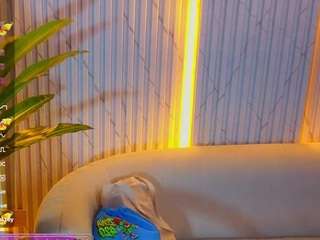 victoria-hernandez-t webcam model stream image