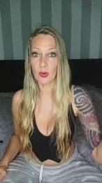 Vanuchita webcam model stream image