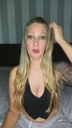 Vanuchita webcam model stream image