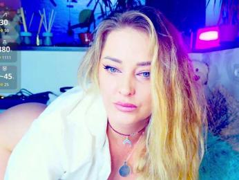 _JuliaSpace_ webcam model stream image