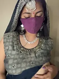 HeartQueen05 webcam model stream image