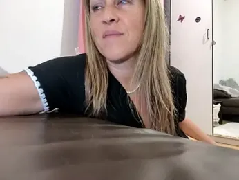 sweethotmilf888 webcam model stream image