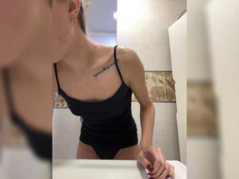 Alina-13-1 webcam bongacams model stream image