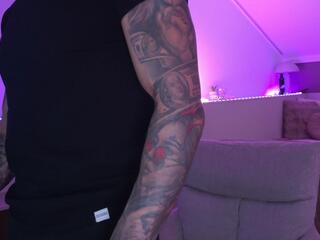 Ares Fayne webcam model stream image