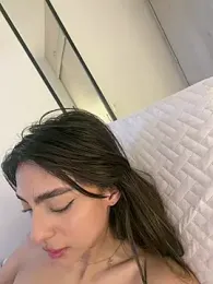 ZaraLuuv webcam model stream image