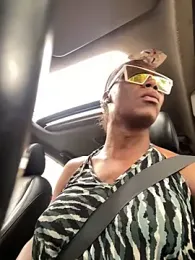 sweetsarabig22cm webcam stripchat model stream image