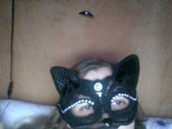 Kitii___ webcam model stream image
