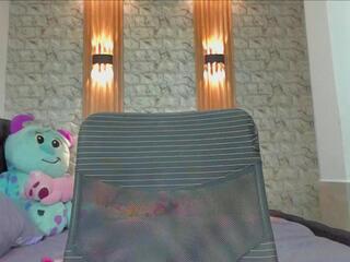 Mia Fhox webcam model stream image