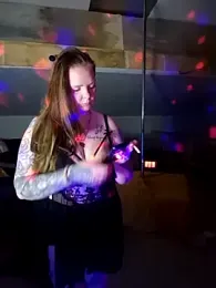 Melissa1994- webcam model stream image