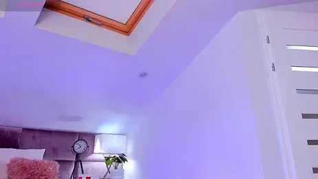 MiaMuse webcam model stream image