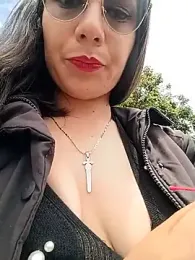 Mia_Love-3 webcam stripchat model stream image