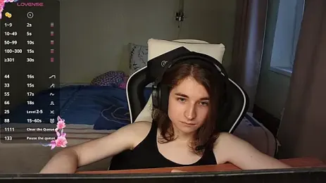 InnaDark webcam model stream image