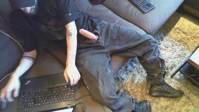 boardshort webcam model stream image