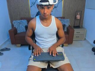 Dody Bleze webcam model stream image