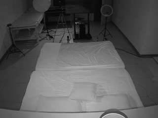 voyeurcam-jb-office-2 webcam camsoda model stream image
