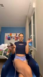 Dollya webcam model stream image