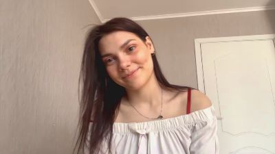 Kissesbackk webcam model stream image