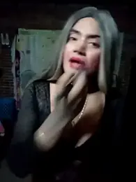 yovana13 webcam stripchat model stream image