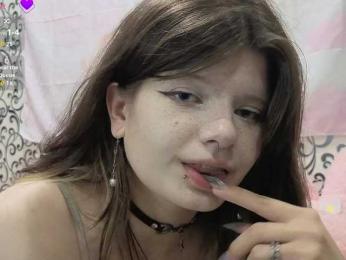 FrirenLovv webcam model stream image