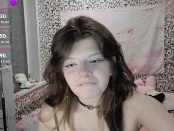 FrirenLovv webcam model stream image