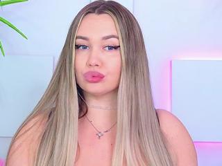Lola Swanson flirt4free stream image, 19.05.2025 11:00
