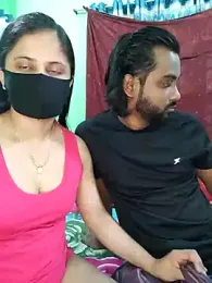 Younger_Couples stripchat stream image