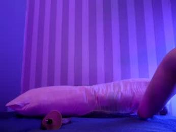 littlee33 chaturbate stream image, 21.05.2025 20:10