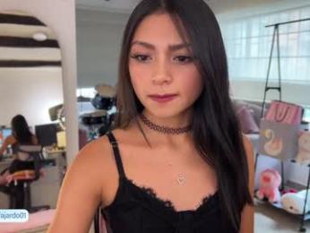 sweet_littleee chaturbate stream image