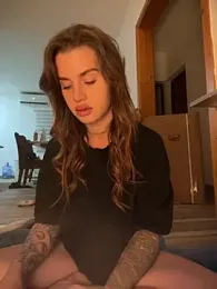 EmiliaCatalina stripchat stream image