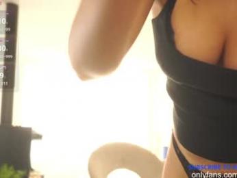 n_o_v_a chaturbate stream image, 25.05.2025 04:40