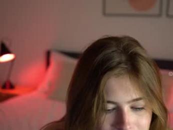 chloewildd chaturbate stream image, 28.05.2025 17:40