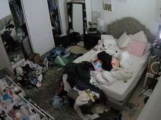 voyeurcam-hornyhostel-02 camsoda stream image