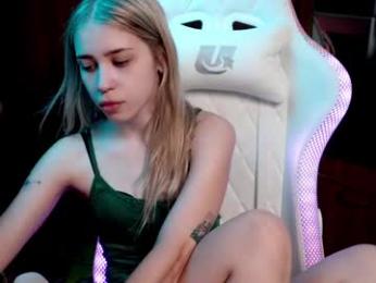 ho1yh01e chaturbate stream image