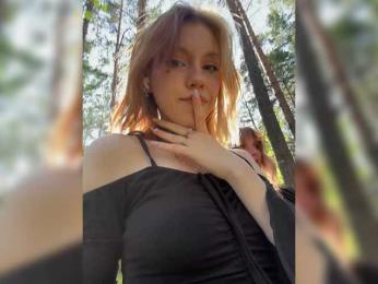 Molly-and-Ewa bongacams stream image, 02.06.2025 08:30