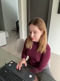 Nura_n_Sarah stripchat stream image