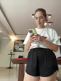 Nura_n_Sarah stripchat stream image