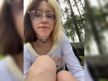 Molly-and-Ewa bongacams stream image, 08.06.2025 03:20
