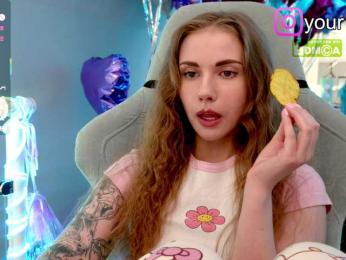 VikkiExtraCheese bongacams stream image