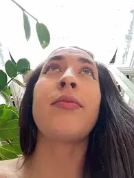 Holly_Play stripchat stream image, 13.06.2025 13:00
