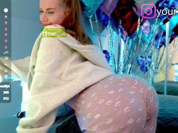 VikkiExtraCheese bongacams stream image