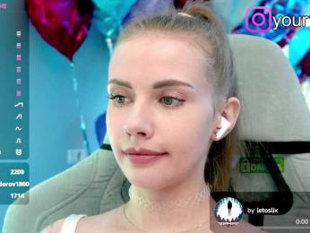 VikkiExtraCheese bongacams stream image