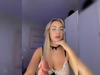 Mila-m bongacams stream image, 18.06.2025 19:00