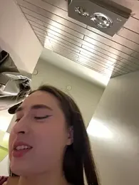 Holly_Play stripchat stream image, 21.06.2025 09:10